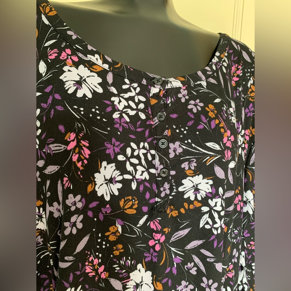 Lane Bryant Lovely Black Shirt w/White, Pink, Purple, Orange Floral. Size: 38/40
